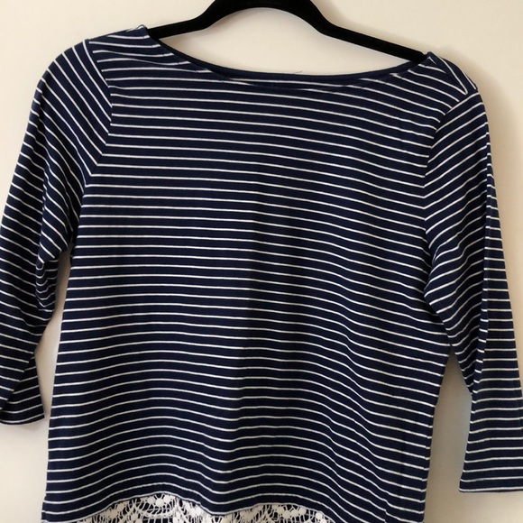 St. John’s Bay size PM navy blue top - Picture 2 of 6